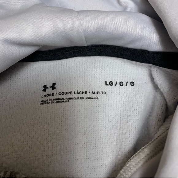 BNWOT size large men’s Under Armour sweater - Picture 3 of 3
